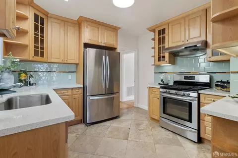 Kitchen - 1277 Cayuga Ave, San Francisco, CA 94112 photo 2 of 4