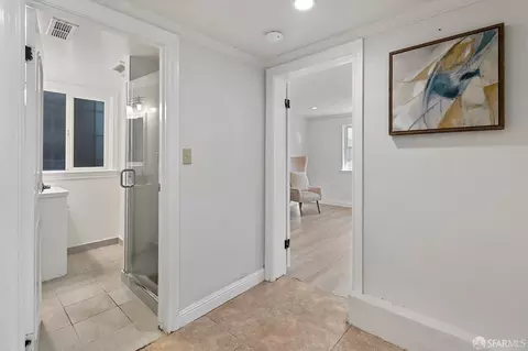 Entry Way - 1277 Cayuga Ave, San Francisco, CA 94112 photo 4 of 5