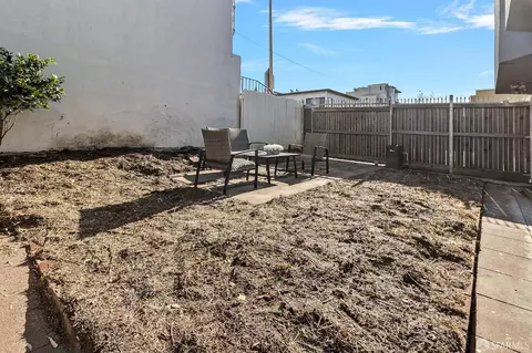 Exterior - 1277 Cayuga Ave, San Francisco, CA 94112 photo 4 of 4