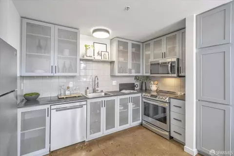 Kitchen - 309 4th St #107, Oakland, CA 94607 photo 1 of 2