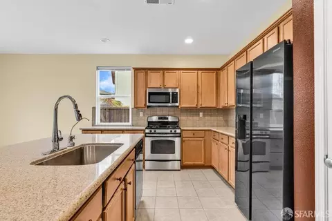 Kitchen - 1261 Poplar Dr, Oakley, CA 94561 photo 3 of 3