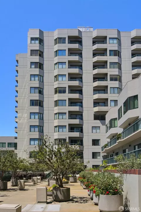 Exterior - 601 Van Ness Ave #209, San Francisco, CA 94102 photo 4 of 5