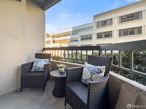 Exterior - 601 Van Ness Ave #209, San Francisco, CA 94102 photo 1 of 5