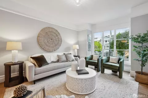 Living - 1425 11th Ave, San Francisco, CA 94122 photo 3 of 7