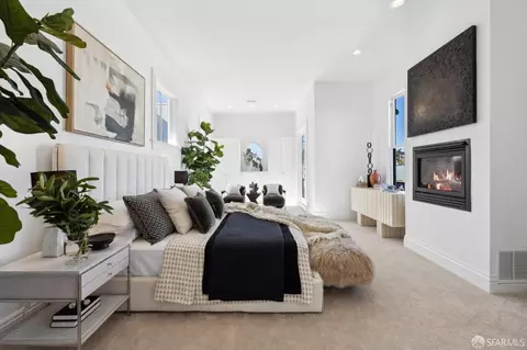 Bedroom - 239 Broderick St, San Francisco, CA 94117 photo 1 of 12