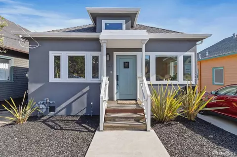 4160 Howe St, Oakland, CA 94611