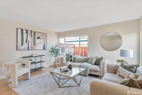 233 Martinvale Ln, San Jose, CA 95119