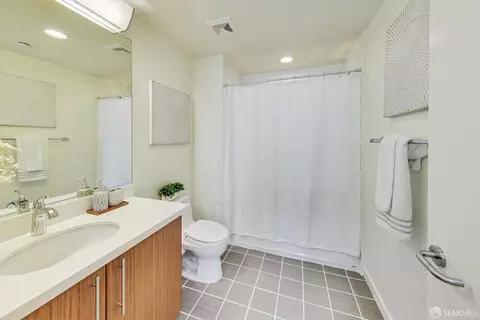 555 Bartlett St #204, San Francisco, CA 94110 photo 24