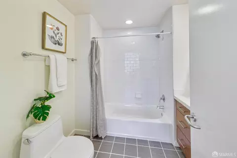 555 Bartlett St #204, San Francisco, CA 94110 photo 19