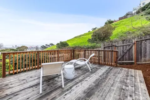 Exterior - 1919 Quesada Ave, San Francisco, CA 94124 photo 16 of 19