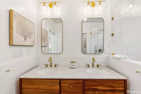 Bath - 1919 Quesada Ave, San Francisco, CA 94124 photo 3 of 7