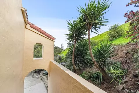 Exterior - 1919 Quesada Ave, San Francisco, CA 94124 photo 7 of 19