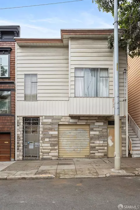 Exterior - 3921 18th St, San Francisco, CA 94114 photo 7 of 7