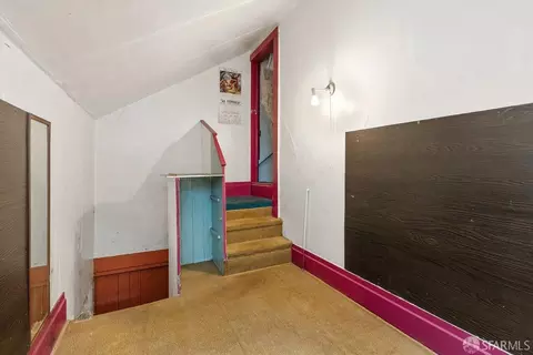 Entry Way - 3921 18th St, San Francisco, CA 94114 photo 5 of 5