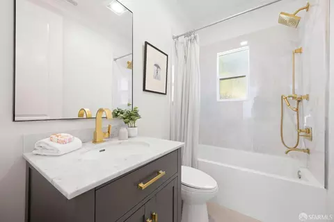 Bath - 1830 Pine St, San Francisco, CA 94109 photo 4 of 7