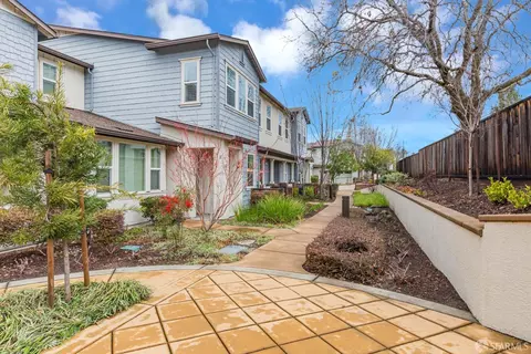 1601 3rd Ave #205, Walnut Creek, CA 94597