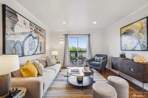 Living - 483 Silver Ave, San Francisco, CA 94112 photo 4 of 6