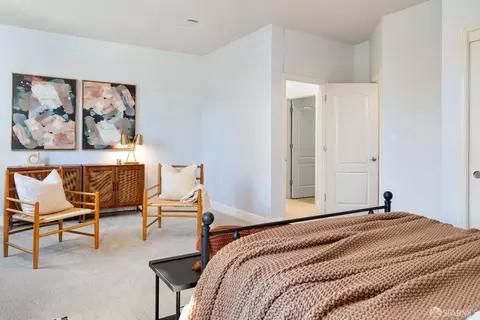 Bedroom - 169 Copper Beech Gln Gln, Hercules, CA 94547 photo 8 of 9