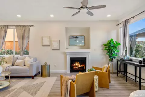 Living - 169 Copper Beech Gln Gln, Hercules, CA 94547 photo 6 of 9