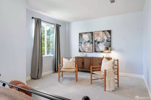Bedroom - 169 Copper Beech Gln Gln, Hercules, CA 94547 photo 6 of 9