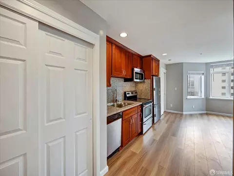 Kitchen - 195 7th St #404, San Francisco, CA 94103 photo 1 of 3