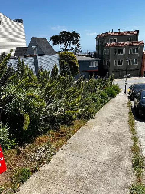 892 Corbett St, San Francisco, CA 94131