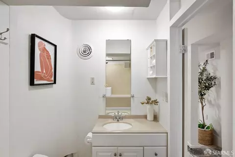 79 Ney St, San Francisco, CA 94112 photo 32