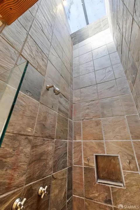 Bath - 25 Mclea Ct #B, San Francisco, CA 94103 photo 1 of 2