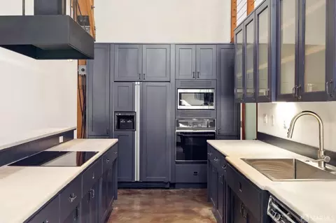 Kitchen - 25 Mclea Ct #B, San Francisco, CA 94103 photo 6 of 6