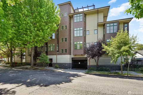 Exterior - 2628 Telegraph Ave #401, Berkeley, CA 94704 photo 7 of 8