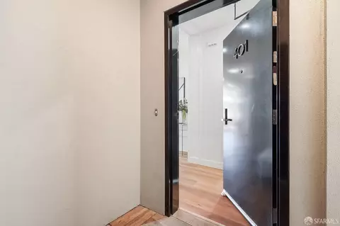 Entry Way - 2628 Telegraph Ave #401, Berkeley, CA 94704 photo 3 of 3