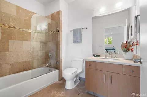 Bath - 2628 Telegraph Ave #401, Berkeley, CA 94704 photo 1 of 4