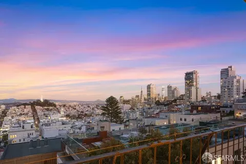 View/Area - 2222 Hyde St #2, San Francisco, CA 94109 photo 4 of 8