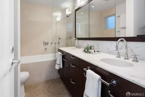 Bath - 2222 Hyde St #2, San Francisco, CA 94109 photo 1 of 3