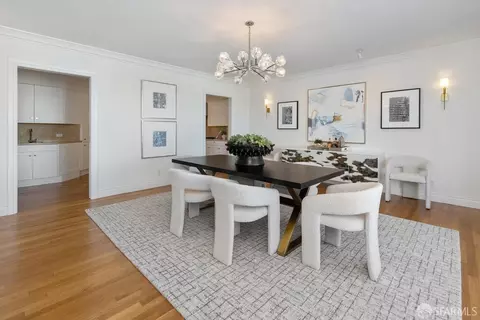 Dining - 2222 Hyde St #2, San Francisco, CA 94109 photo 3 of 5