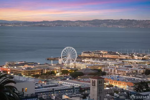 View/Area - 2222 Hyde St #2, San Francisco, CA 94109 photo 2 of 8