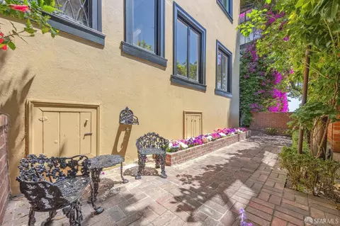 Exterior - 2 Montclair Ter, San Francisco, CA 94109 photo 4 of 12