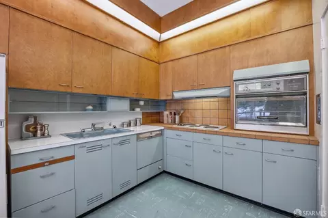 Kitchen - 2 Montclair Ter, San Francisco, CA 94109 photo 4 of 4