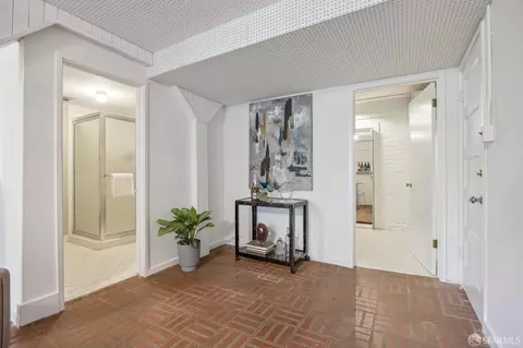 Entry Way - 2 Montclair Ter, San Francisco, CA 94109 photo 11 of 13