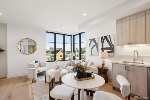 986 S Van Ness Ave #301, San Francisco, CA 94110