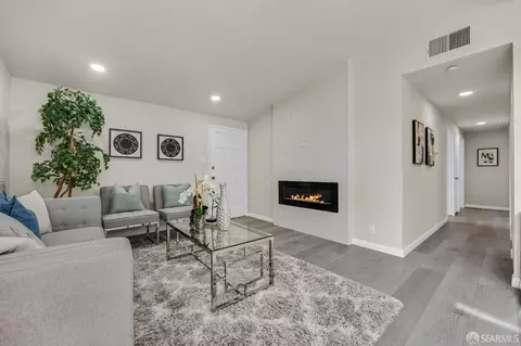 Living - 2625 N Kavanagh Rd, San Pablo, CA 94806 photo 2 of 3