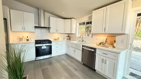 Kitchen - 2625 N Kavanagh Rd, San Pablo, CA 94806 photo 5 of 5