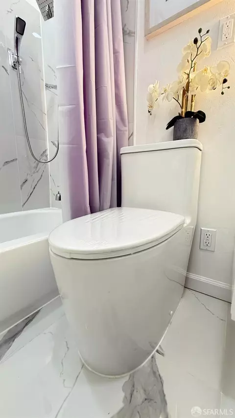 Bath - 2625 N Kavanagh Rd, San Pablo, CA 94806 photo 9 of 11