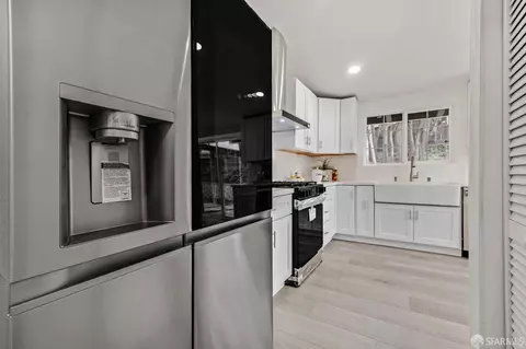 Kitchen - 2625 N Kavanagh Rd, San Pablo, CA 94806 photo 3 of 5