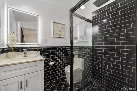 Bath - 2625 N Kavanagh Rd, San Pablo, CA 94806 photo 1 of 11