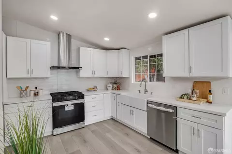Kitchen - 2625 N Kavanagh Rd, San Pablo, CA 94806 photo 1 of 5