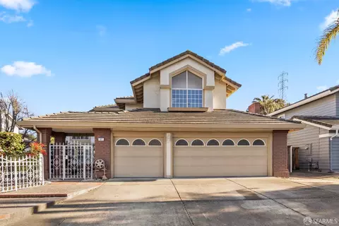 Exterior - 127 Halsey Ct, Hercules, CA 94547 photo 2 of 3