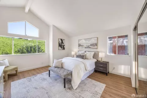 Bedroom - 127 Halsey Ct, Hercules, CA 94547 photo 1 of 4