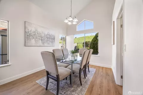 Dining - 127 Halsey Ct, Hercules, CA 94547 photo 1 of 2