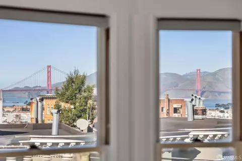 1998 Vallejo St #4, San Francisco, CA 94123